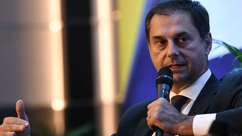 O X.Θεοχάρης για τη διασύνδεση ταμειακών μηχανών-POS, το τεκμήριο των ελεύθερων επαγγελματιών και το χαρτόσημο