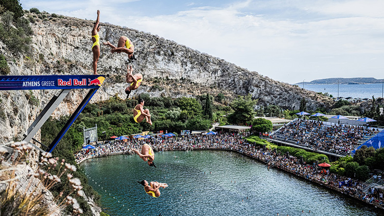 Red Bull Cliff Diving: Αθλητικό υπερθέαμα στην ειδυλλιακή Λίμνη Βουλιαγμένη