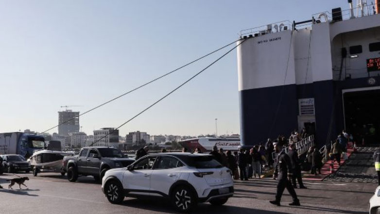 Ακριβότερα τα ακτοπλοϊκά εισιτήρια για ηλεκτρικά και Plug-in υβριδικά Ι.Χ.