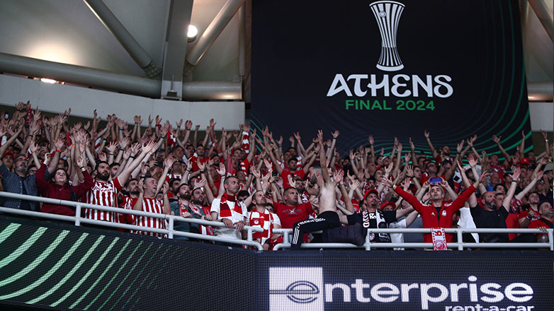 Conference League: Η αφιέρωση για τον Ολυμπιακό στην Opap Arena: «Περαία μου, Περαία μου»