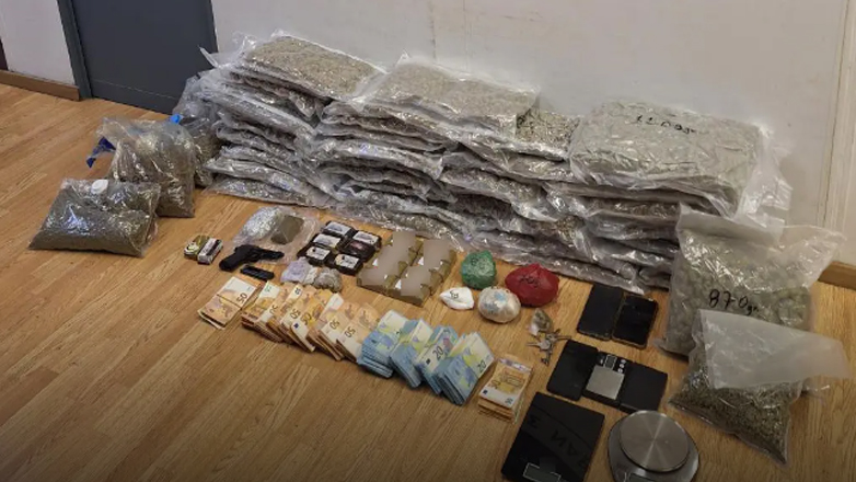 Εξαρθρώθηκε συμμορία που διακινούσε ναρκωτικά στην Αττική