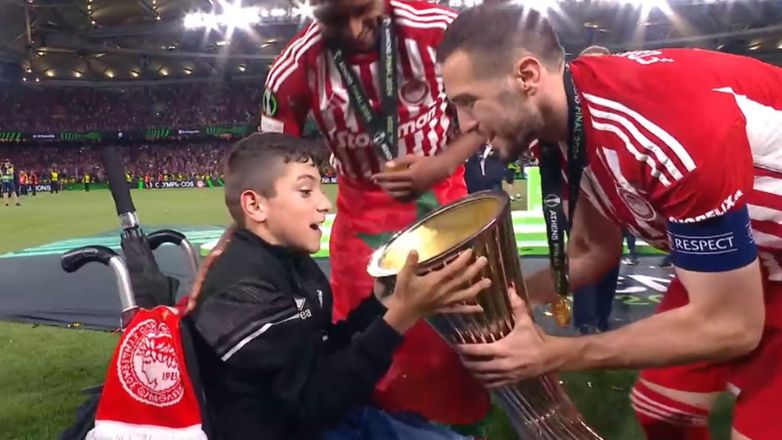 Συγκίνησε ο μικρός Γιαννάκης με τις δηλώσεις του για το ελληνικό ποδόσφαιρο