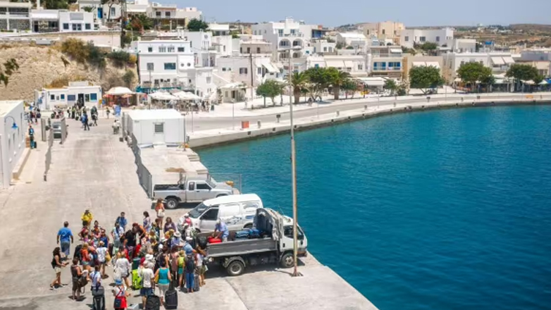 H Βρετανική Express ξεχωρίζει τη Σίφνο για το 2024