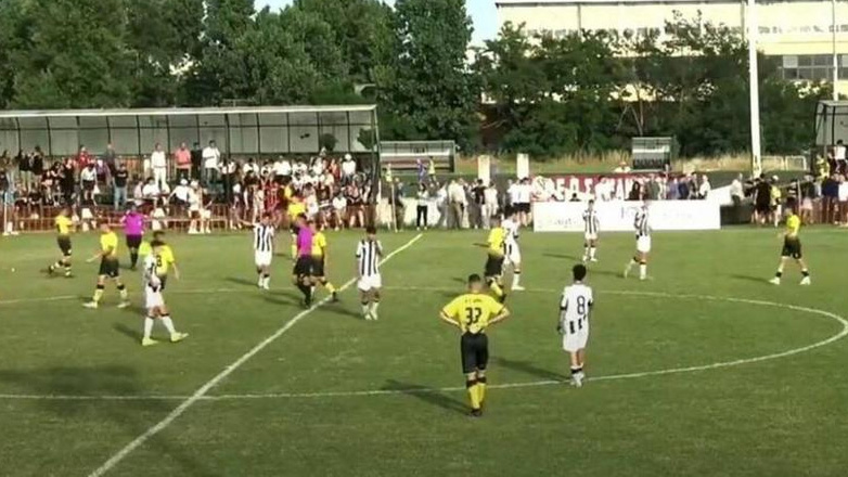 Γονείς διέκοψαν για 40 λεπτά αγώνα Κ15 Άρη-ΠΑΟΚ για ένα οφσάιντ!