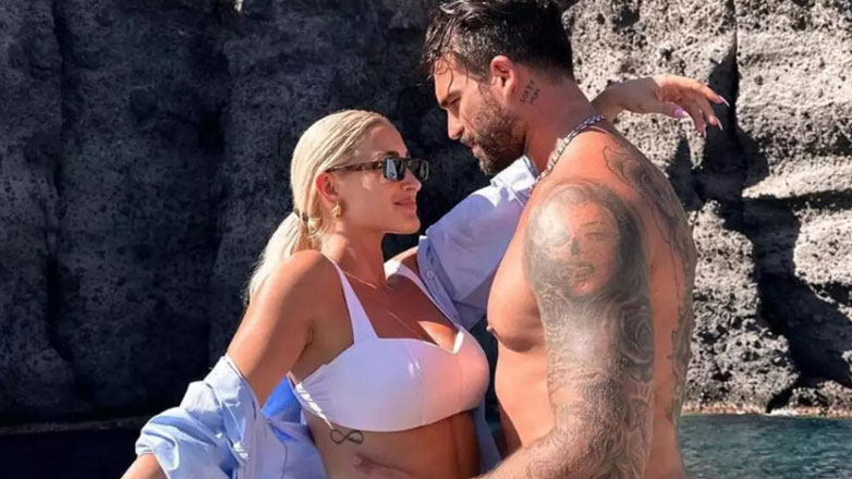 Ιωάννα Τούνη – Δημήτρης Αλεξάνδρου: Στη Νάξο με τον γιο τους, Πάρη!