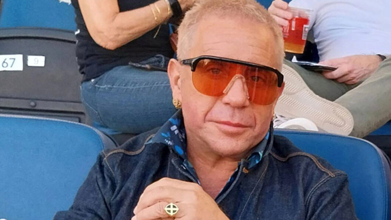 Γιώργος Μαζωνάκης: Η πρώτη του δημόσια εμφάνιση μετά την δικαστική διαμάχη με την αδελφή του