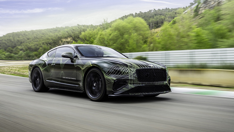 Bentley: Πόσα «άλογα» κρύβει κάτω από το καπό της η νέα Continental GT;