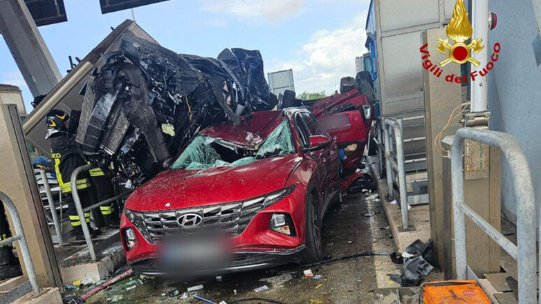 Δυστύχημα με τρεις νεκρούς σε διόδια αυτοκινητόδρομου στην Ιταλία