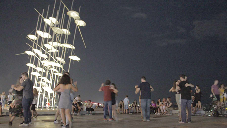 Όταν η μουσική και ο χορός πολεμούν το σκοτάδι – Μάχη με την τύφλωση με πρόσθετες αναπηρίες