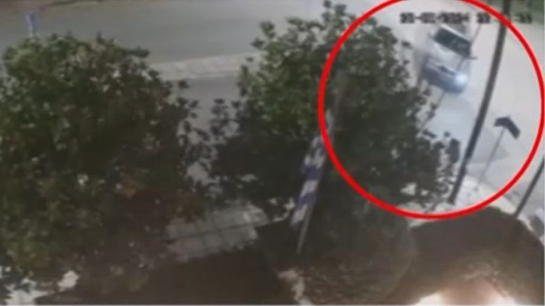 Πανόραμα: Τζιπ παραβιάζει STOP και παρασύρει μοτοσυκλέτα