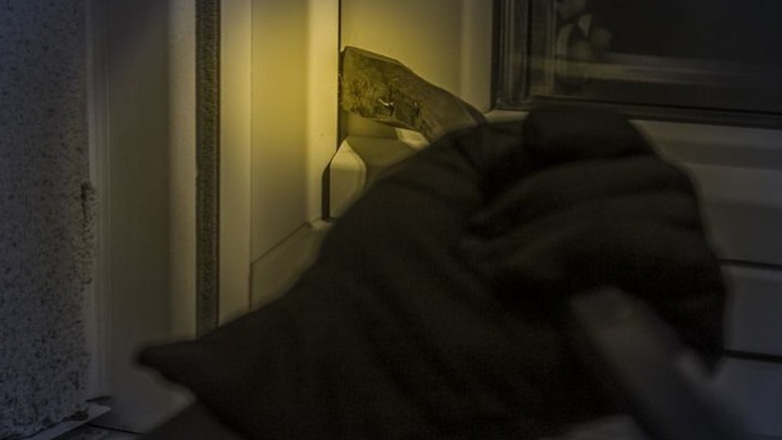 Διάρρηξη στη Μητρόπολη Κηφισιάς – Άρπαξαν κουτί με 10.000 ευρώ