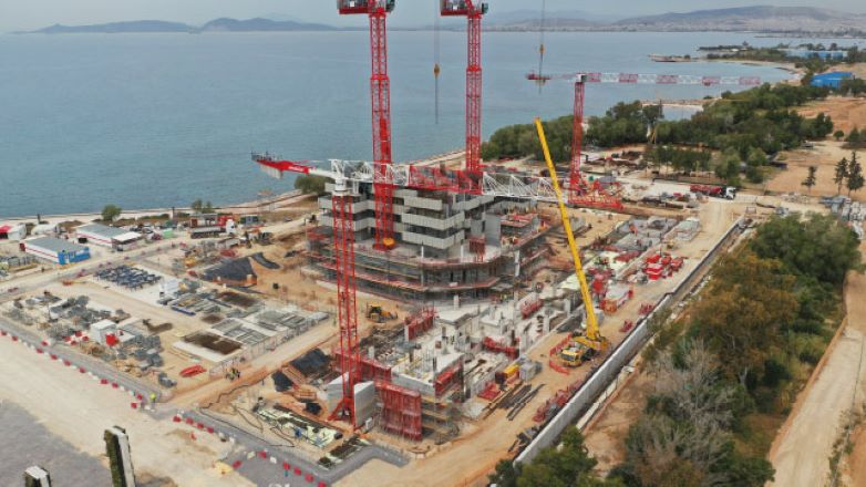 Ξεπρόβαλαν οι πρώτοι όροφοι του Riviera Tower