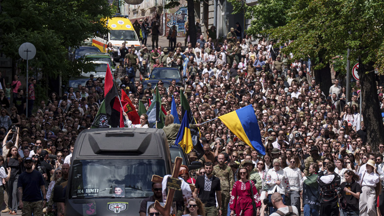 Ουκρανία: Απαγόρευση κυκλοφορίας στους άρρενες πολίτες σε ηλικία στράτευσης