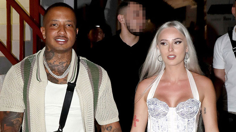 Άννα Θεοδωρίδη: Η σέξι εμφάνιση στο πλευρό του Light στη Μύκονο