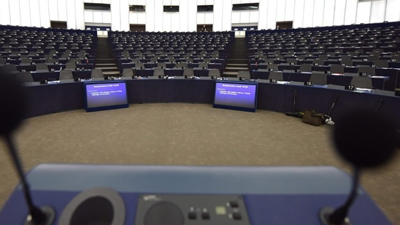 Ευρωεκλογές: Το Ευρωπαϊκό Λαϊκό Κόμμα στην πρώτη θέση με 191 έδρες