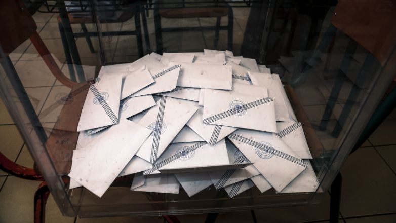 Στο 32,9% η συμμετοχή έως τις 17:30