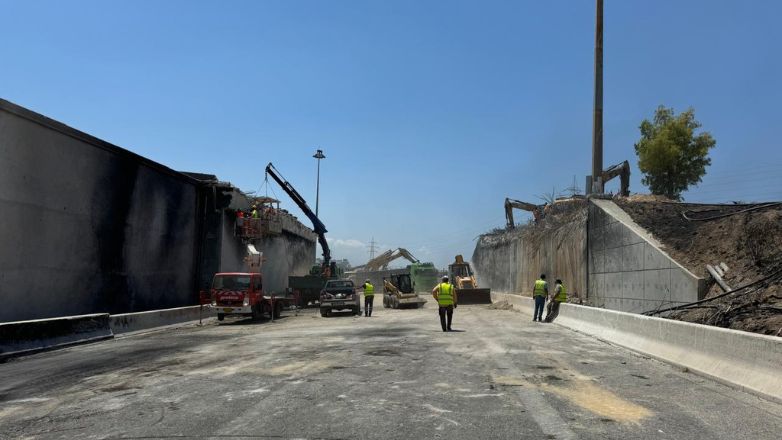 Αθηνών – Κορίνθου: Ολοκληρώθηκε η κατεδάφιση – Στην κυκλοφορία μέχρι τα μεσάνυχτα μια λωρίδα και η ΛΕΑ