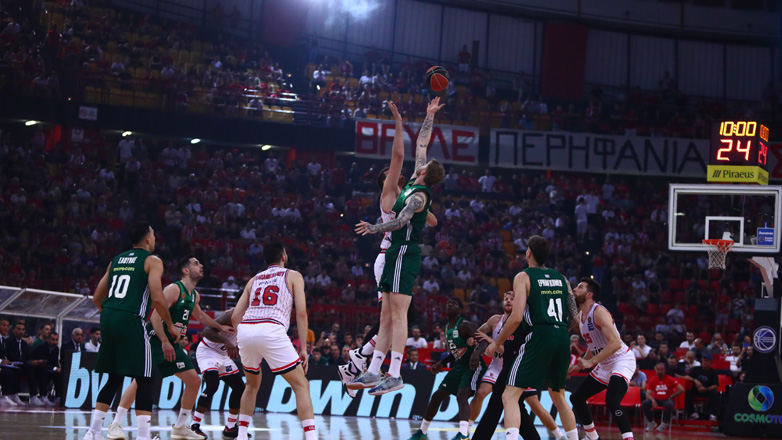 Μπάσκετ: Πρόστιμο στον Ολυμπιακό για τον δεύτερο τελικό με τον Παναθηναϊκό