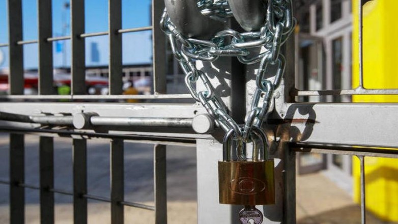 Με απόφαση Αρμόδιου Δρίκου κλείνουν τα σχολεία στο Δήμο Μάνδρας λόγω καύσωνα