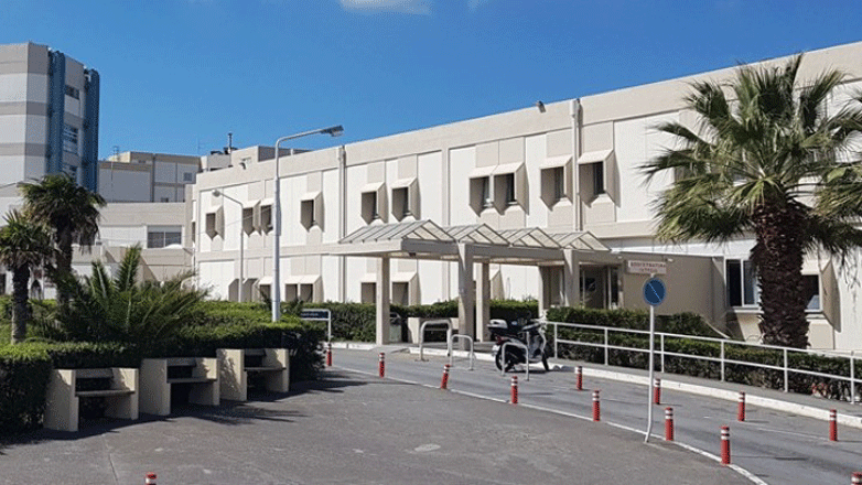 Αγοράκι 2 χρονών βρέθηκε χωρίς τις αισθήσεις του στη θάλασσα