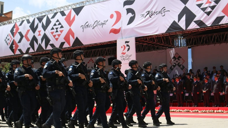 Εορτασμοί στην Πρίστινα για την 25η επέτειο από την είσοδο των ΝΑΤΟϊκών δυνάμεων στο Κόσοβο