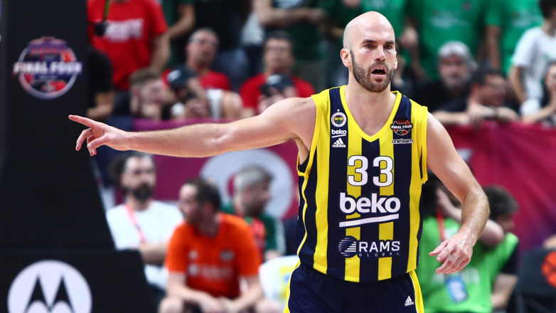 Ο Νικ Καλάθης αποχαιρέτησε τη Φενέρ