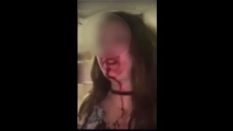 Άμφισσα: Νεαρή γυναίκα ξυλοκοπήθηκε άγρια από τον σύζυγό της – Δείτε το βίντεο που ανήρτησε στα social media