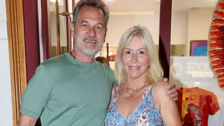 Λίζα Δουκακάρου: Σπάνια βραδινή έξοδος με τον σύζυγό της, Παντελή Οικονόμου