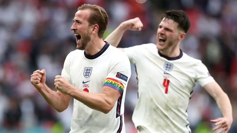 Στοίχημα: Δυάδα με κάρτες και κόρνερ!