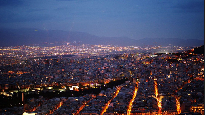 Tι είναι οι «τροπικές νύχτες» και πώς επιβαρύνουν τον ανθρώπινο οργανισμό