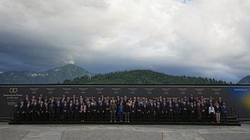 «Ο πόλεμος της Ρωσίας στην Ουκρανία προκαλεί οδύνη σε μεγάλη κλίμακα»