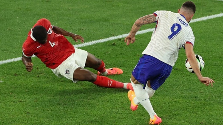 Euro 2024: Ανησυχία για τον Ζιρού στη Γαλλία