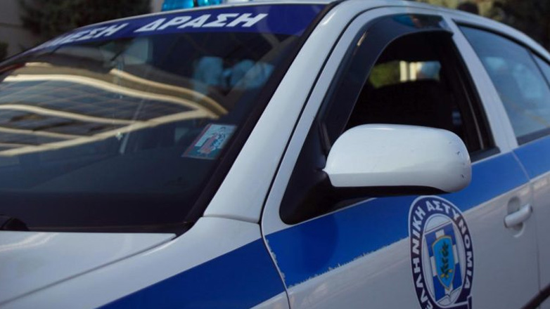 Δυτ. Αχαΐα: Τρεις άνδρες έβαλαν ζευγάρι σε όχημα, τους λήστεψαν και βίασαν τη γυναίκα