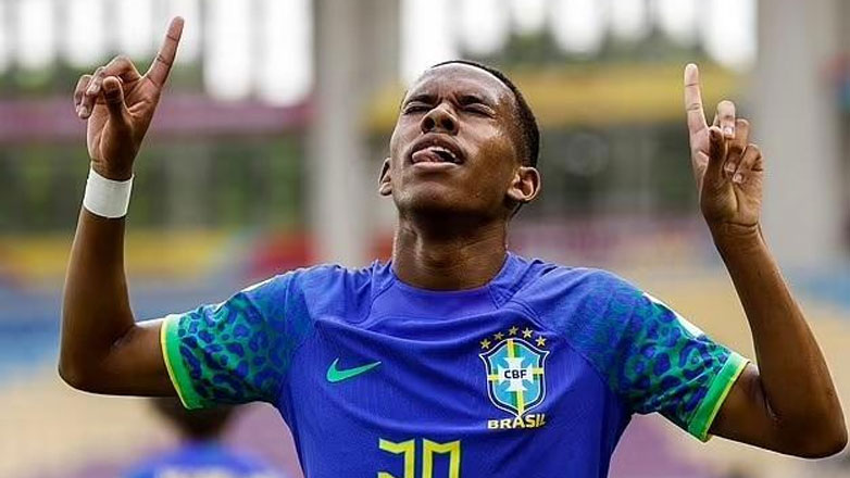 Επίσημα στην Τσέλσι από το επόμενο καλοκαίρι ο Μεσίνιο