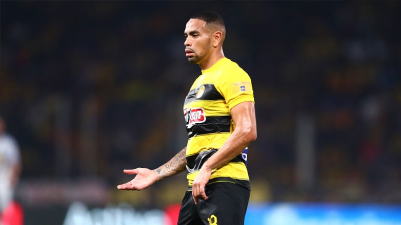 Παραμένει στην ΑΕΚ ο Κάλενς