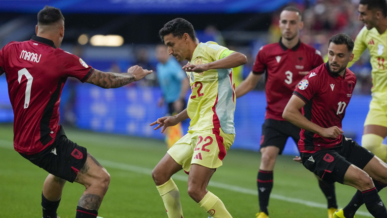 Με το απόλυτο νικών στους «16» η Ισπανία, 1-0 την Αλβανία