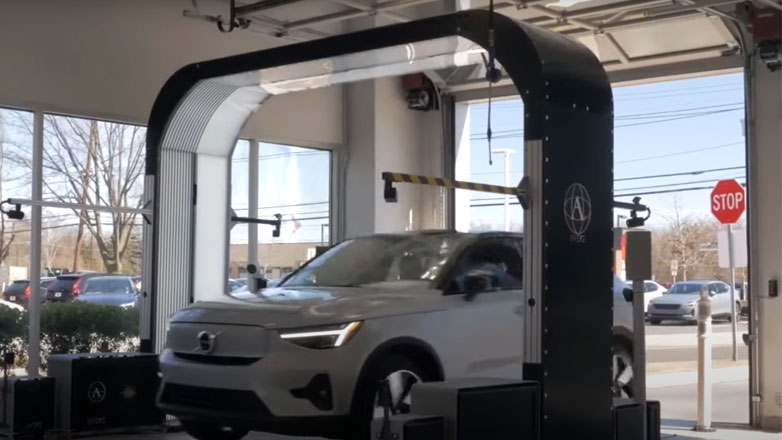 Αξονικός Τομογράφος για αυτοκίνητα βρίσκει τις βλάβες σε 40 δευτ. (Βίντεο)