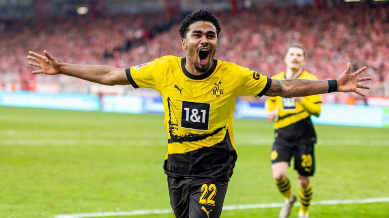 Στην Άστον Βίλα ο Μάατσεν