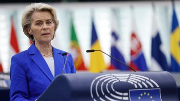 Συμφωνία κορυφής για ανανέωση της θητείας της Ούρσουλα φον ντερ Λάιεν