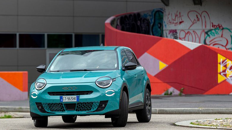 Η Fiat επανασυστήνεται στην αγορά με το εντυπωσιακό Fiat 600 – Δείτε τιμές και εξοπλισμό