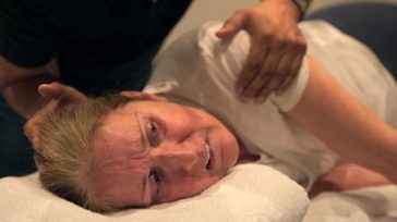 Celine Dion: Η στιγμή που παθαίνει κρίση και σφαδάζει από τον πόνο – Το βίντεο που «λύγισε» τον πλανήτη