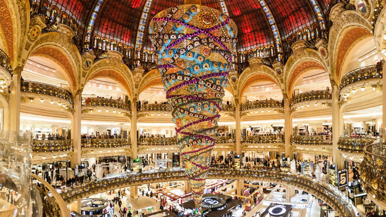 EY: Η αισιοδοξία των καταναλωτών αυξάνεται παγκοσμίως