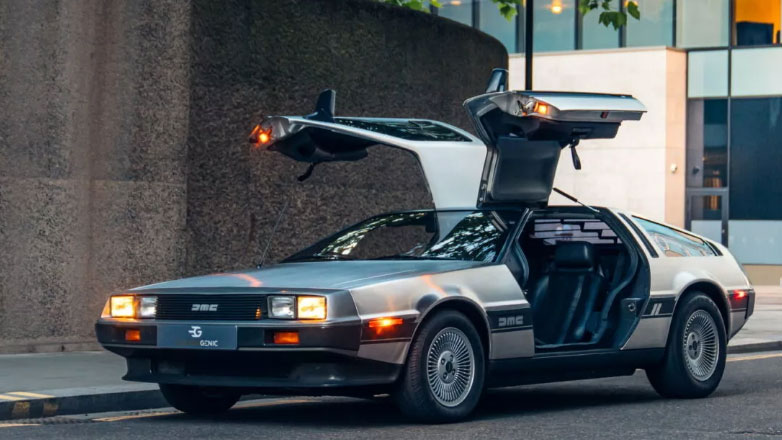 Το διάσημο DeLorean DMC-12 έγινε ηλεκτρικό και «ταξιδεύει πίσω στο μέλλον»… αθόρυβα