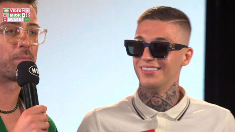 Trannos: «Δεν με θέλουν οι γονείς της κοπέλας μου αλλά…»