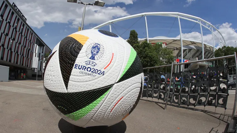 Ευρωπαϊκό Πρωτάθλημα: Σούπερ ενισχυμένες αποδόσεις* για όλα τα παιχνίδια των «16» στο Pamestoixima.gr