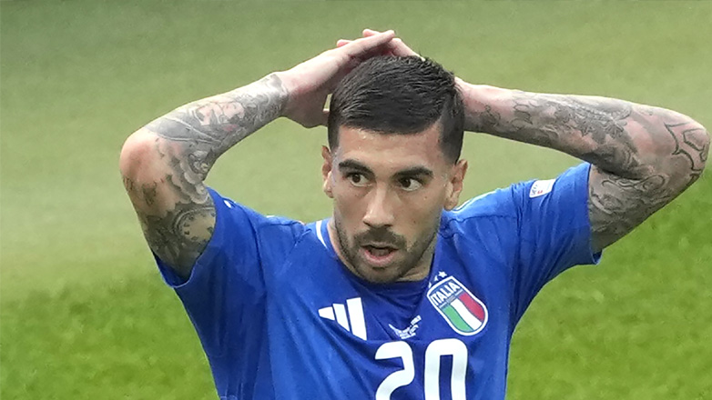 «Καζούρα» στα social media για τον αποκλεισμό της Ιταλίας στο Euro 2024