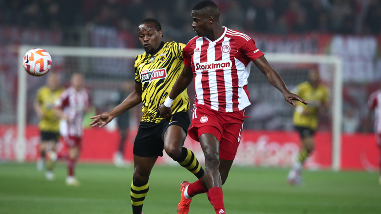 Στην Αθήνα για την ΑΕΚ ο Παπέ Αμπού Σίσε