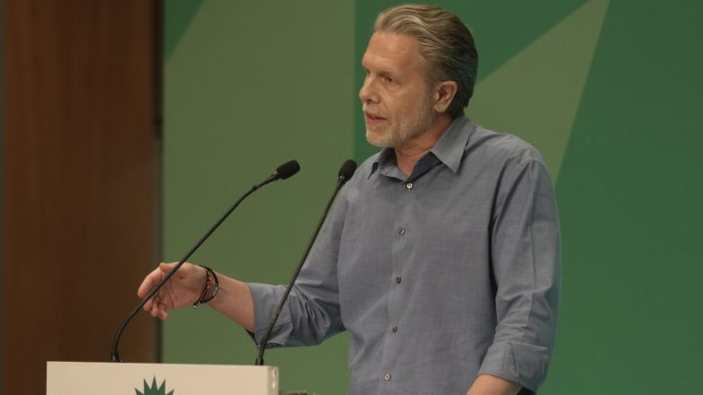 Ο Παύλος Γερουλάνος κατέθεσε υποψηφιότητα για αρχηγός του ΠΑΣΟΚ