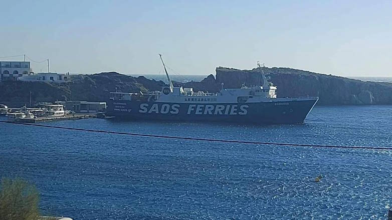 Πρόσκρουση πλοίου στο λιμάνι της Φολεγάνδρου – Πέντε τραυματίες