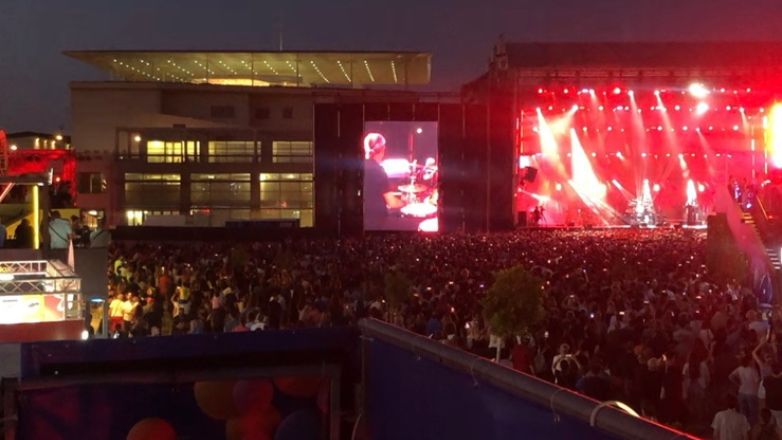 Ένα ξεχωριστό βράδυ Σαββάτου με τον Βασίλη Παπακωνσταντίνου στο Release Festival